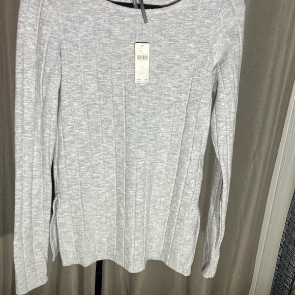 Anthropologie Sweaters - Anthropologie Gray Crew Neck Sweater